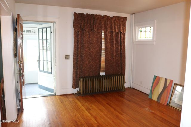 61 Lincoln Avenue, Albany, NY 12206