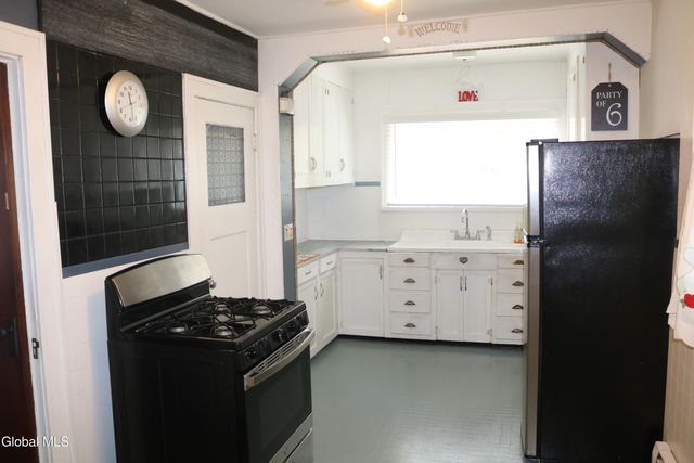 61 Lincoln Avenue, Albany, NY 12206