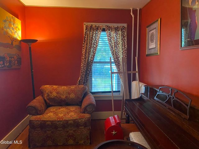 61 Lincoln Avenue, Albany, NY 12206