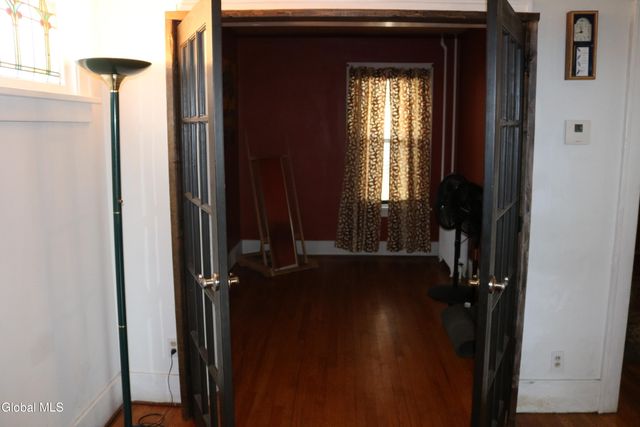 61 Lincoln Avenue, Albany, NY 12206