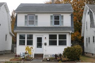 61 Lincoln Avenue, Albany, NY 12206