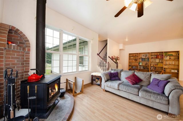 12832 Hunter Road SW, Rochester, WA 98579