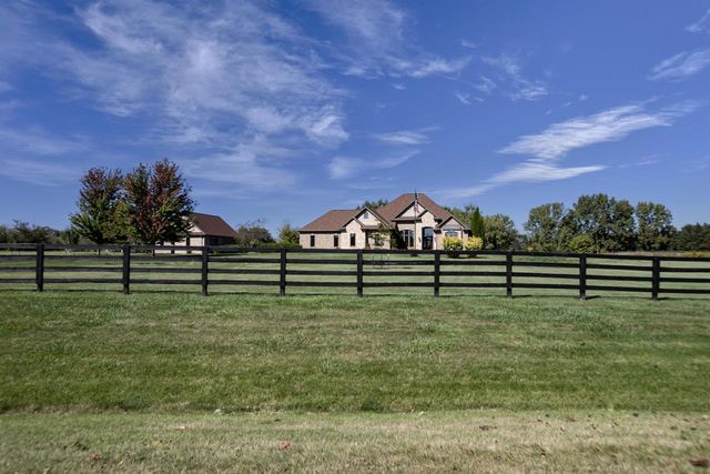 W3552 EQUESTRIAN TRAIL, Appleton, WI 54913