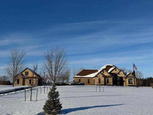 W3552 EQUESTRIAN TRAIL, Appleton, WI 54913