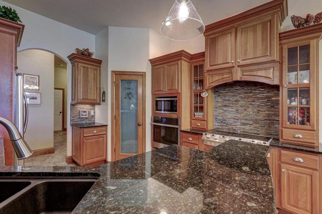 W3552 EQUESTRIAN TRAIL, Appleton, WI 54913