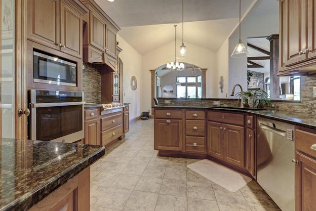 W3552 EQUESTRIAN TRAIL, Appleton, WI 54913