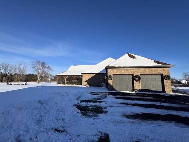 W3552 EQUESTRIAN TRAIL, Appleton, WI 54913