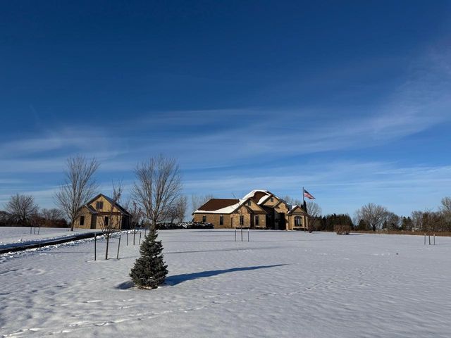 W3552 EQUESTRIAN TRAIL, Appleton, WI 54913