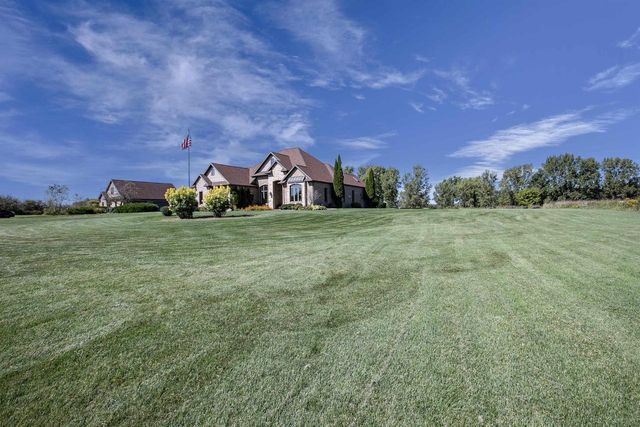 W3552 EQUESTRIAN TRAIL, Appleton, WI 54913