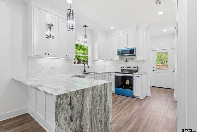 11029 Forest Lane, Frankston, TX 75763