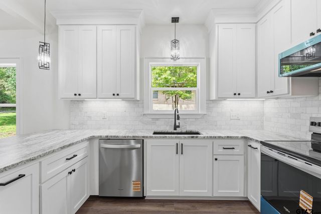 11029 Forest Lane, Frankston, TX 75763