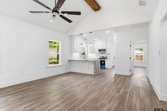 11029 Forest Lane, Frankston, TX 75763