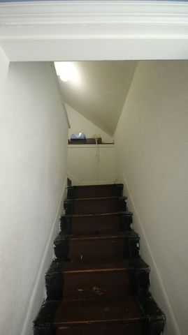 61 Austin St, Chicopee, MA 01013