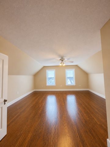 61 Austin St, Chicopee, MA 01013
