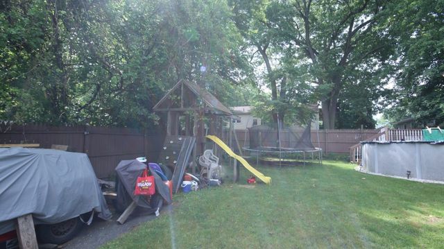 61 Austin St, Chicopee, MA 01013