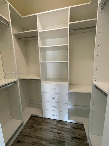 4700 NW 84th Ave 17, Doral, FL 33166