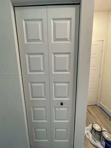 4700 NW 84th Ave 17, Doral, FL 33166