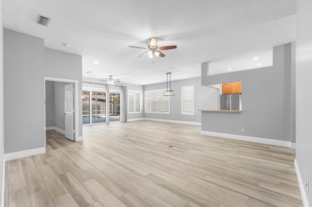 132 E Hampton Way, Jupiter, FL 33458