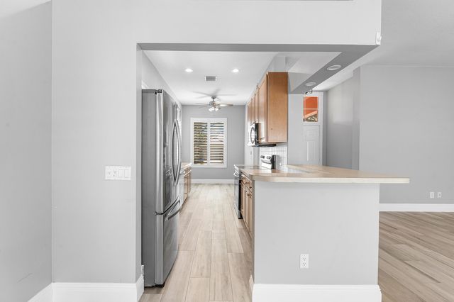 132 E Hampton Way, Jupiter, FL 33458