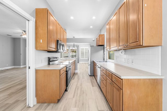 132 E Hampton Way, Jupiter, FL 33458