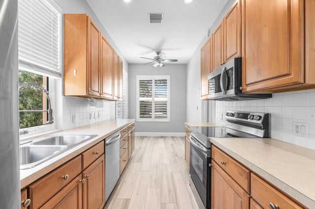 132 E Hampton Way, Jupiter, FL 33458