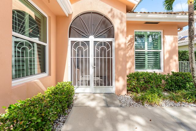 132 E Hampton Way, Jupiter, FL 33458