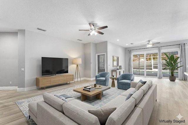 132 E Hampton Way, Jupiter, FL 33458