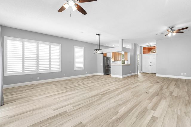 132 E Hampton Way, Jupiter, FL 33458