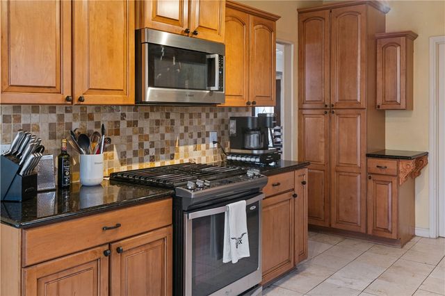 4621 Megal Dr, Corpus Christi, TX 78413