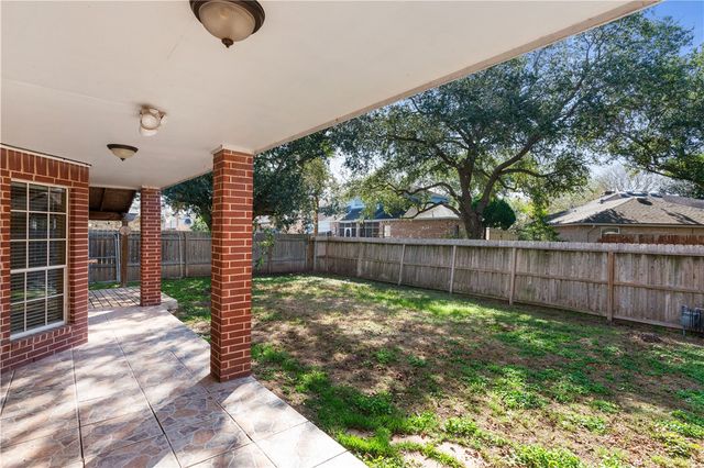 4621 Megal Dr, Corpus Christi, TX 78413