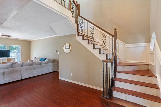 4621 Megal Dr, Corpus Christi, TX 78413