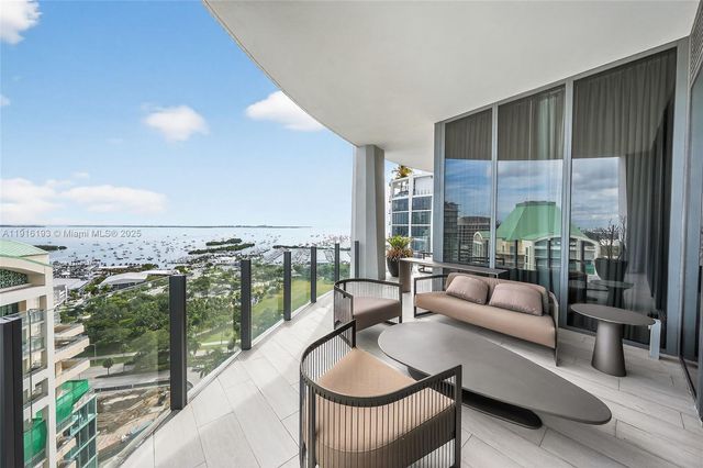 2821 S Bayshore Dr LPH-D, Miami, FL 33133