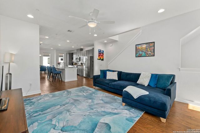 102 Tendick Unit 602, San Antonio, TX 78209