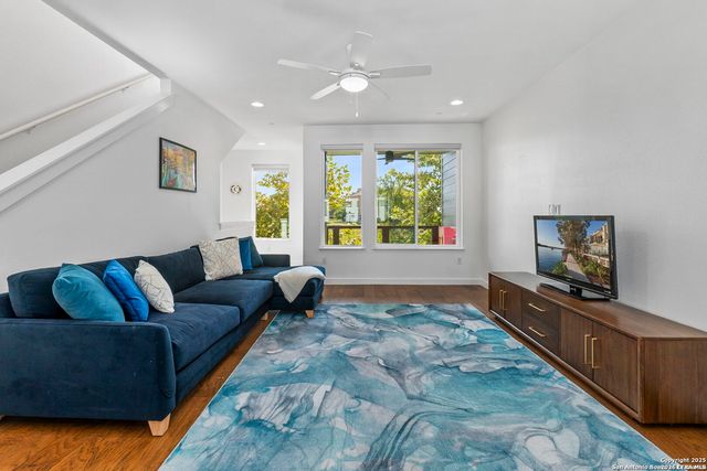 102 Tendick Unit 602, San Antonio, TX 78209
