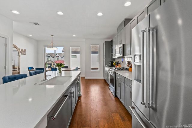 102 Tendick Unit 602, San Antonio, TX 78209