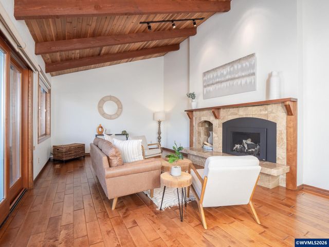 6503 Kinns Rd NE, Woodburn, OR 97071