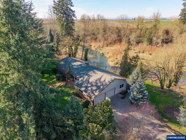 6503 Kinns Rd NE, Woodburn, OR 97071