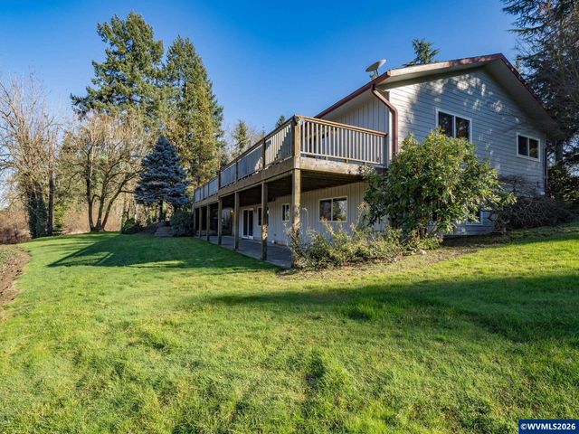 6503 Kinns Rd NE, Woodburn, OR 97071