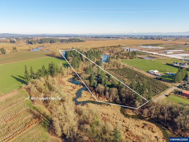 6503 Kinns Rd NE, Woodburn, OR 97071