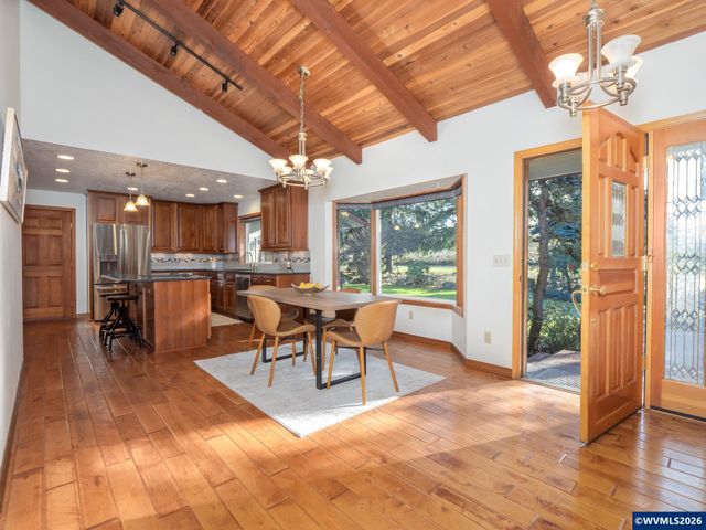 6503 Kinns Rd NE, Woodburn, OR 97071