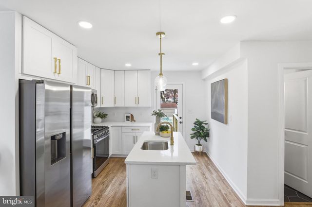 4816 8TH ST NE, Washington, DC 20017