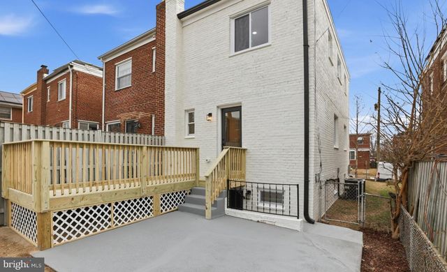 4816 8TH ST NE, Washington, DC 20017