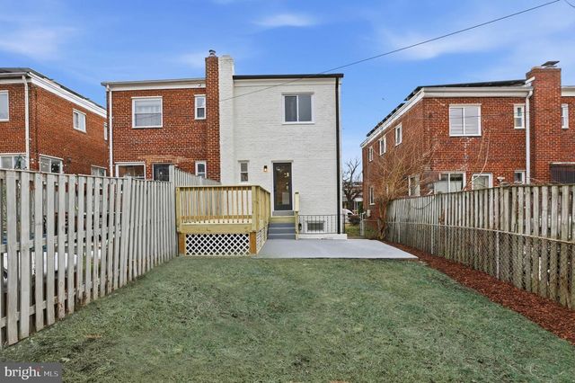 4816 8TH ST NE, Washington, DC 20017