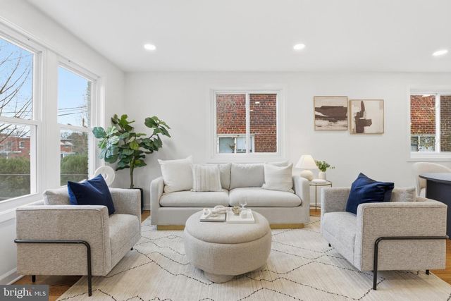 4816 8TH ST NE, Washington, DC 20017