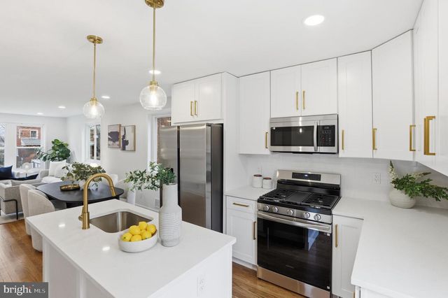 4816 8TH ST NE, Washington, DC 20017