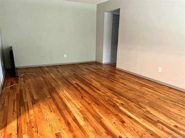4 Colonial Road 100, Beacon, NY 12508