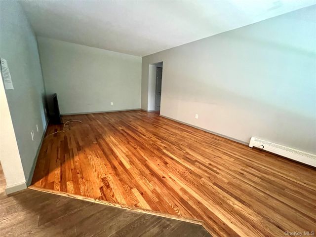 4 Colonial Road 100, Beacon, NY 12508
