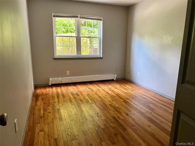 4 Colonial Road 100, Beacon, NY 12508