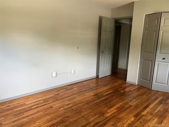 4 Colonial Road 100, Beacon, NY 12508