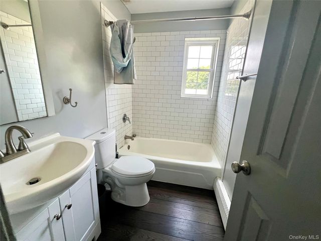 4 Colonial Road 100, Beacon, NY 12508